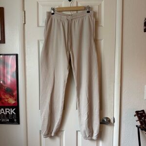 Alo Yoga Cream Ivory Jogger Sweatpants size medium
